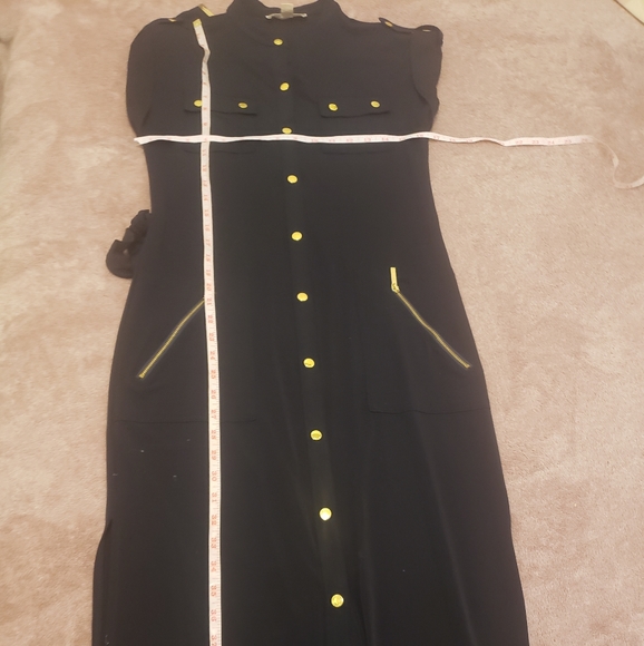 Michael Kors Sleeveless Dress Shirt - Picture 3 of 10